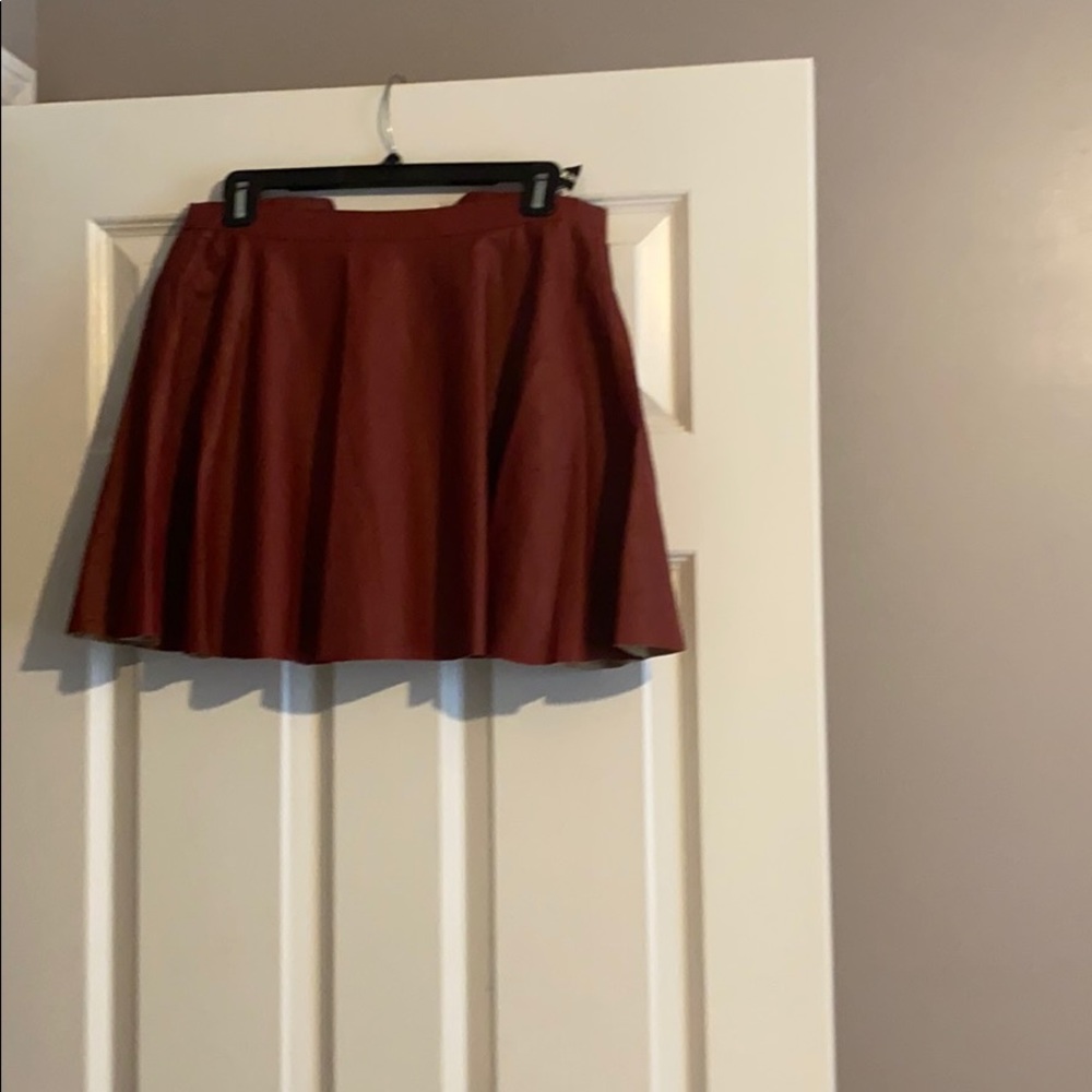 Polyester skirt